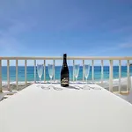 Capri - Plusholidays